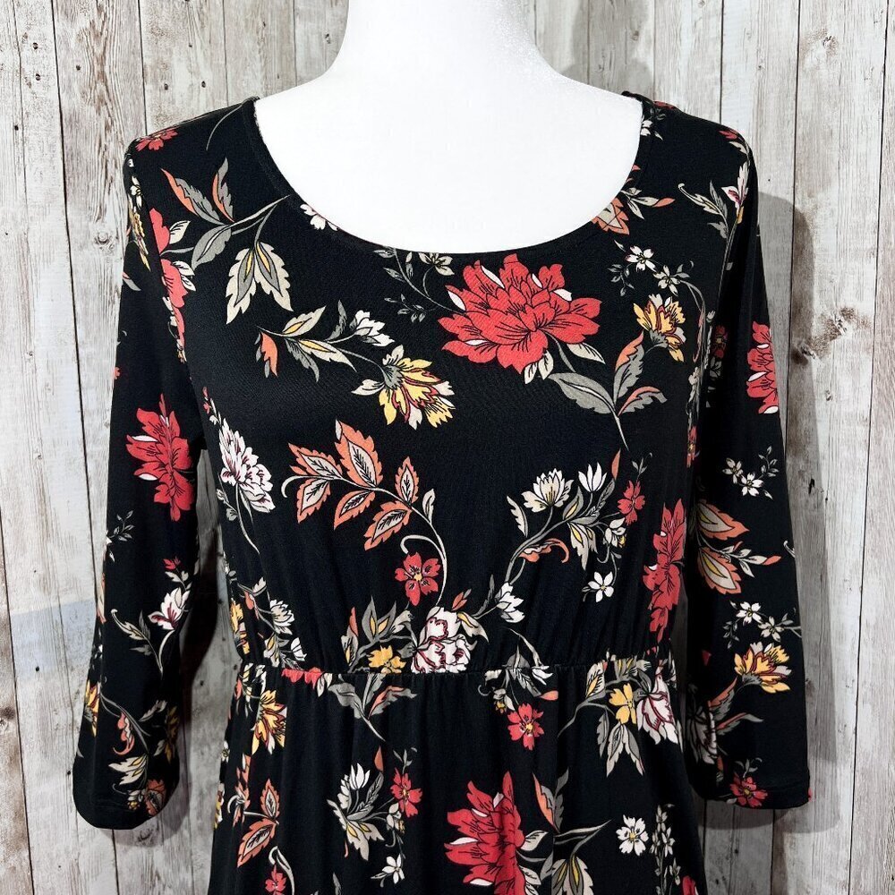 Women's French Grey Maternity Dress | Medium | Black | Floral | Stretch - Picture 5 of 13